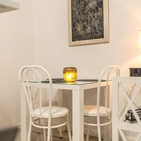 Old Town 7 Apartment Split