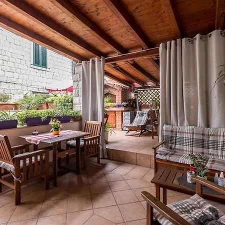 Old Town 7 * Split